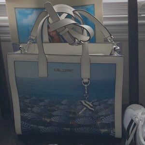 Stylish rare Beach scene Karl Lagerfield Paris Nouveau leather tote
